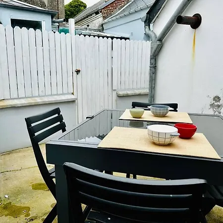 La Serjane A 300 M De La A Sur * Cayeux-sur-Mer